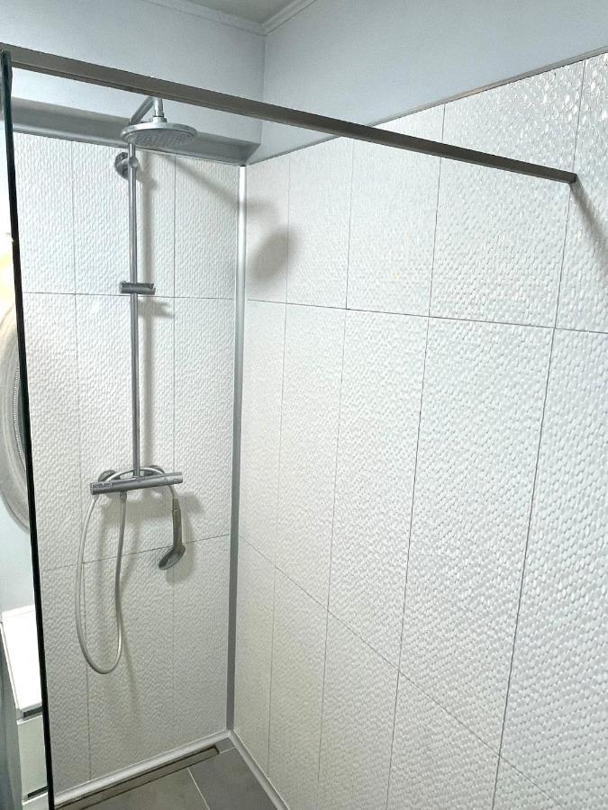 Baneasa Luxury Apartaments Bukares Bagian luar foto
